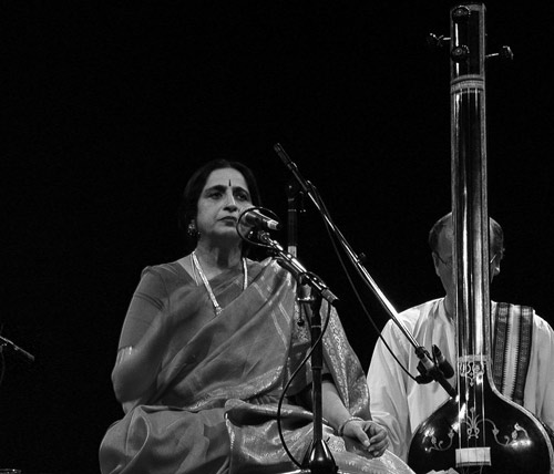 Aruna Sayeeram en concert à Anvers