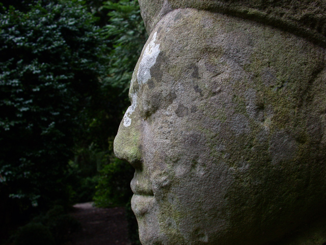 Insel Hombroich - sculpture khmère dans le jardin - juillet 2002